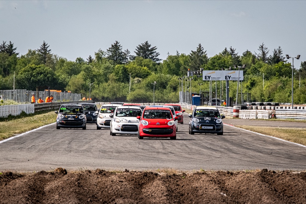 C1-racerne er klar til landskamp på Anderstorp.
(Foto: Grippo)